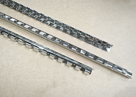 Métal emboutissant le rideau complet Kit With Hanging Rail en bande de PVC de pièces